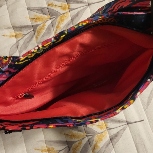 Vera Bradley Crossbody Purse - Picture 4 of 6